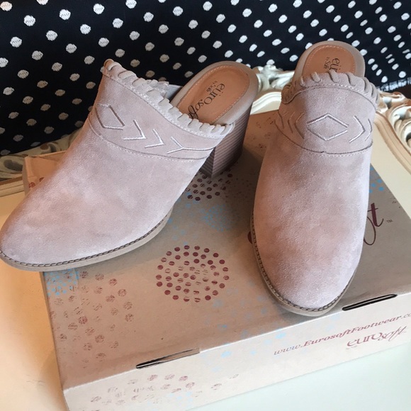 Like New Euro Soft by Sofft SANDY Stone Taupe Clog - Picture 5 of 7